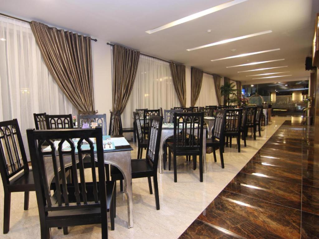 Grand Amira Hotel Solo, Azana Hotels Collection Экстерьер фото